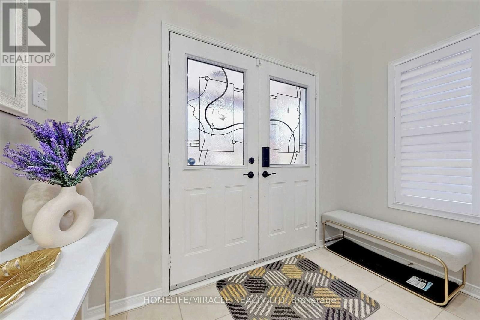 3258 Angel Pass Drive, Mississauga, ON, L5M 7J7