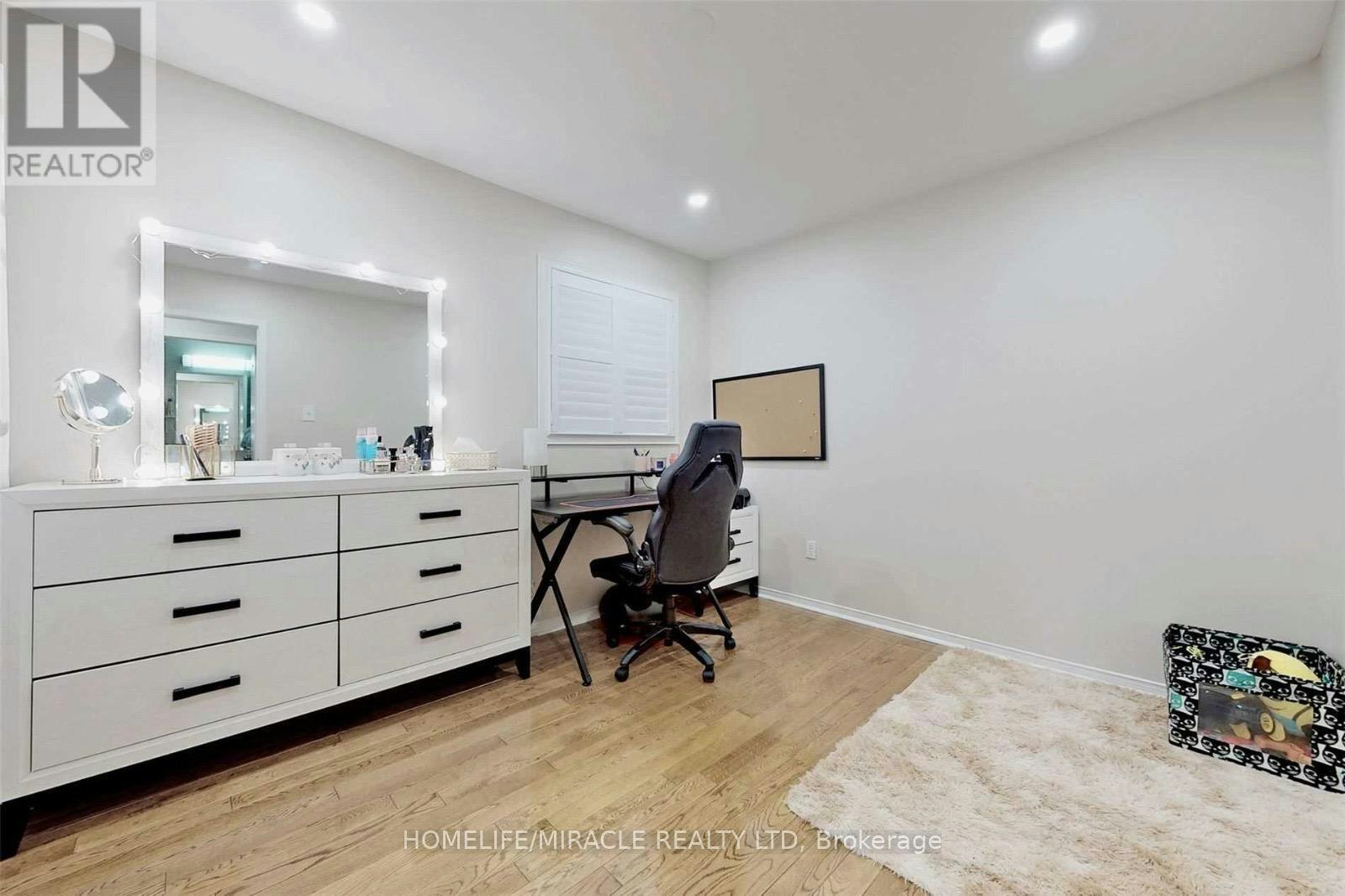 3258 Angel Pass Drive, Mississauga, ON, L5M 7J7 - 23