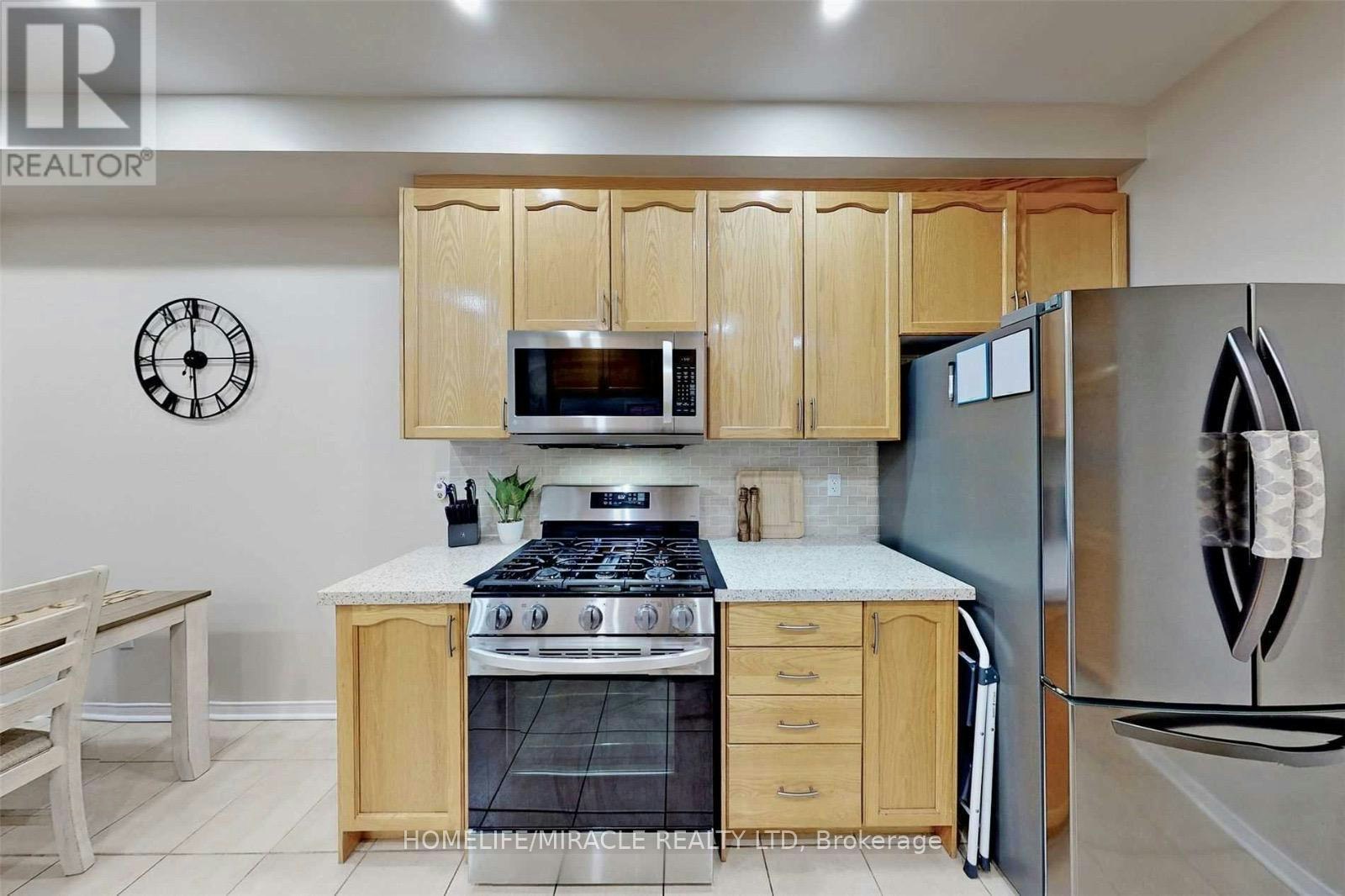 3258 Angel Pass Drive, Mississauga, ON, L5M 7J7 - 8