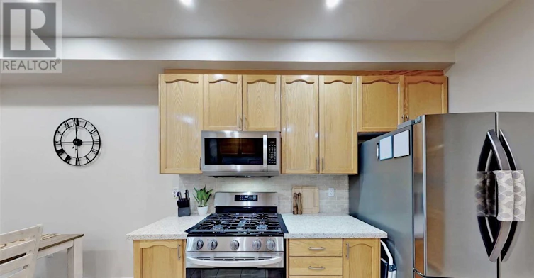 3258 Angel Pass Drive, Mississauga, ON, L5M 7J7 - 8