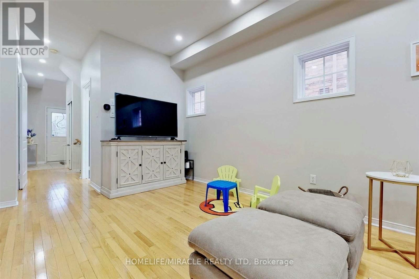 3258 Angel Pass Drive, Mississauga, ON, L5M 7J7 - 27