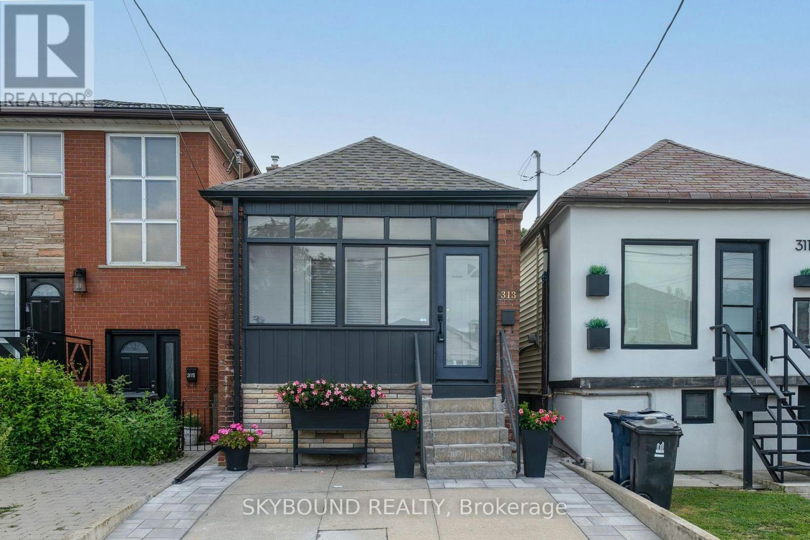 313 Silverthorn Avenue, Toronto, ON, M6N 3K5