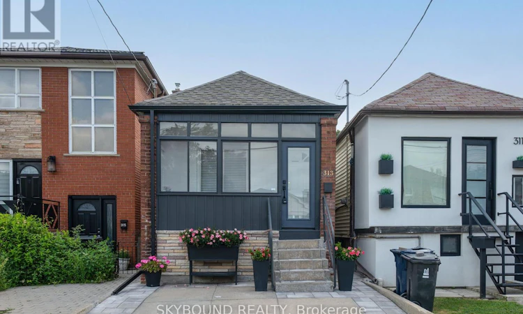 313 Silverthorn Avenue
