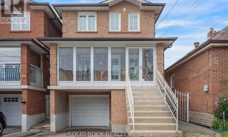 18 Maple Bush Avenue