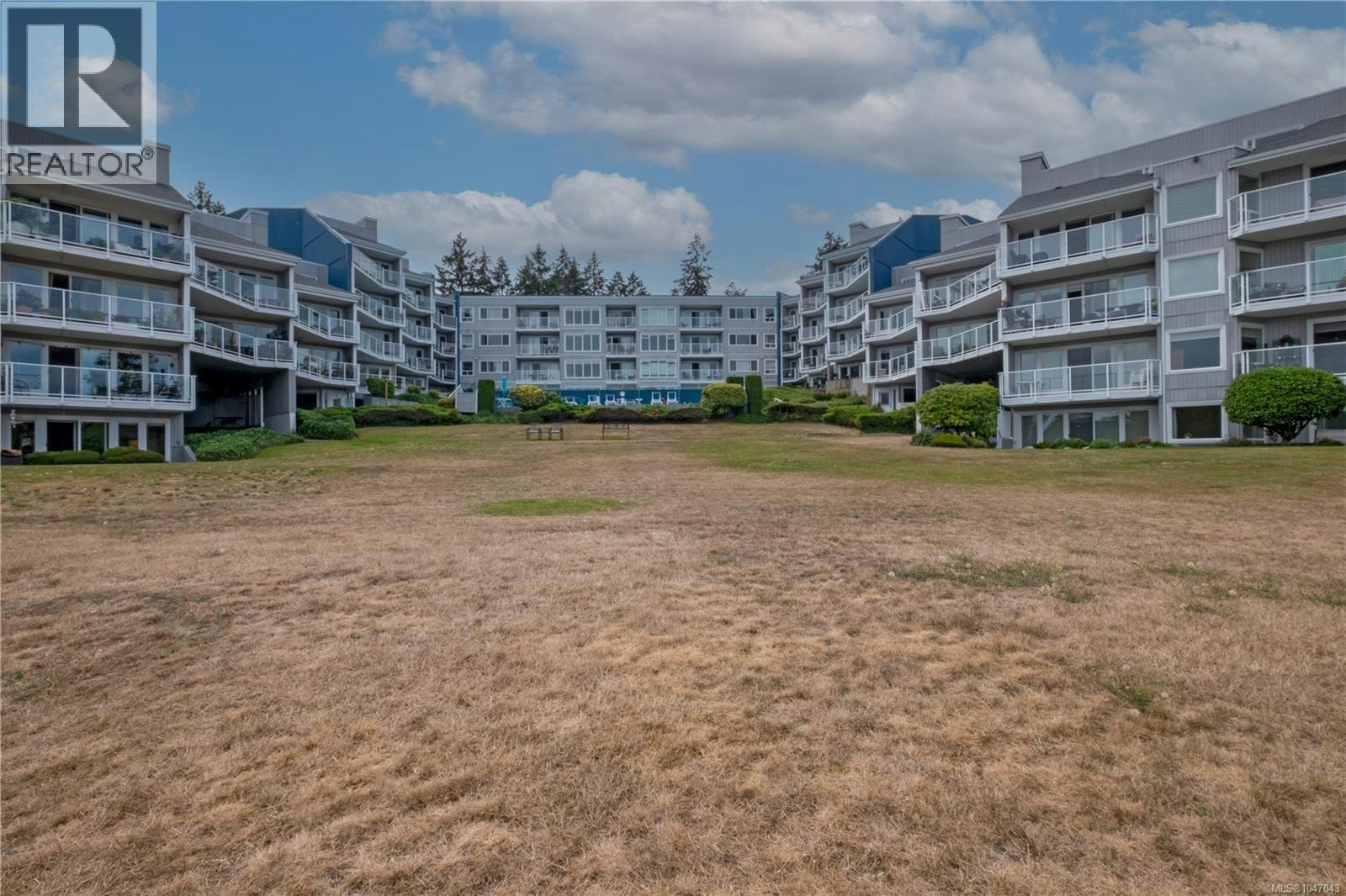 325-2562 Departure Bay Rd, Nanaimo, BC, V9R 5J6
