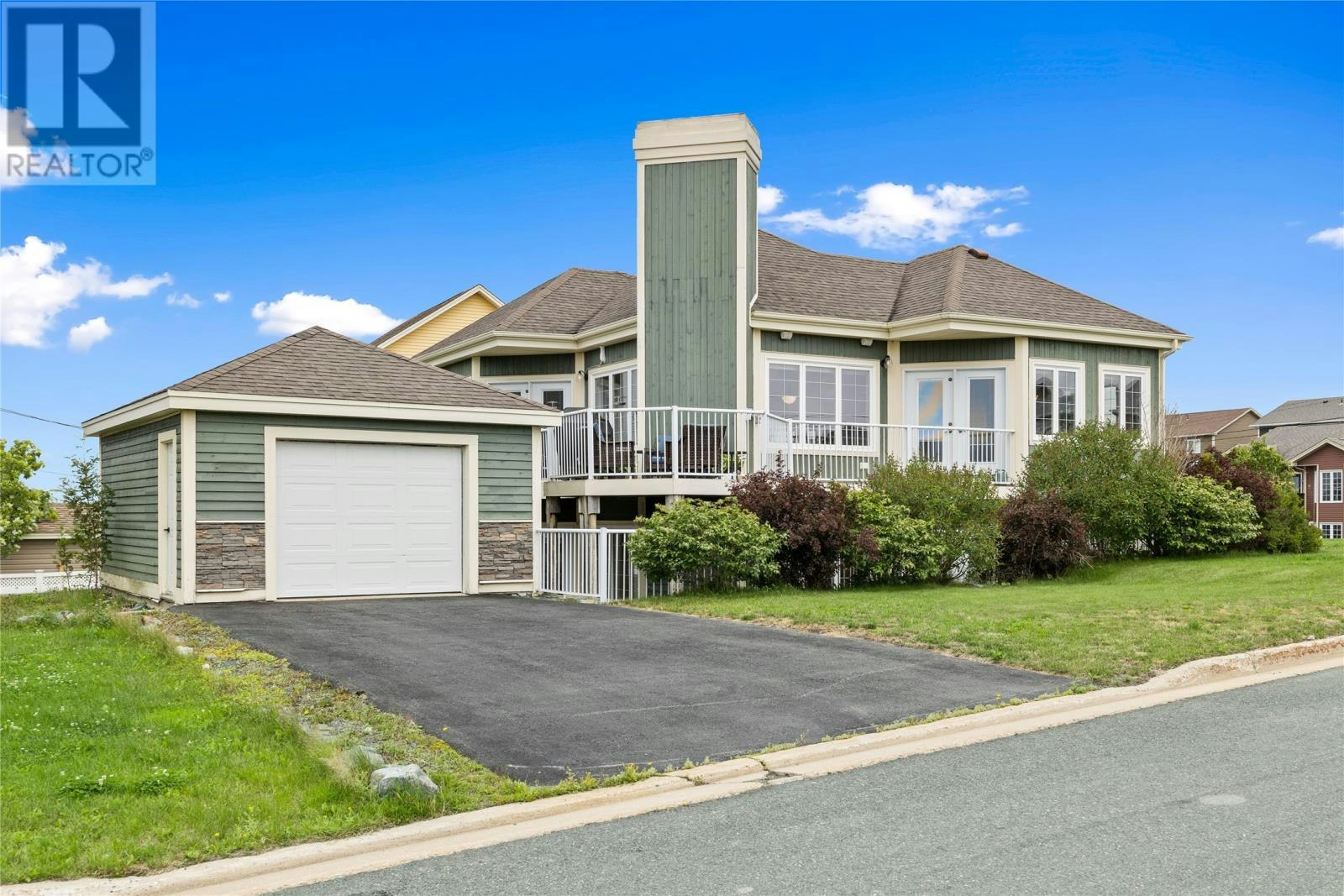 30 Sgt Donald Lucas Drive, Paradise, NL, A1L 0W8