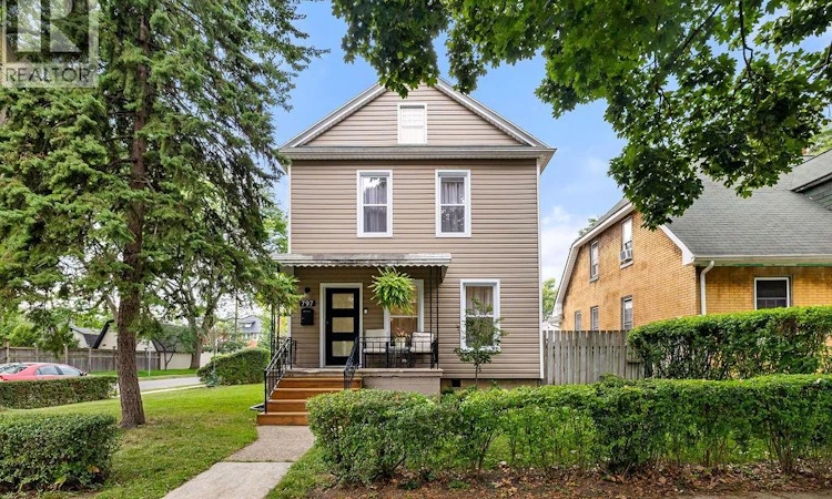 797 Monmouth Road