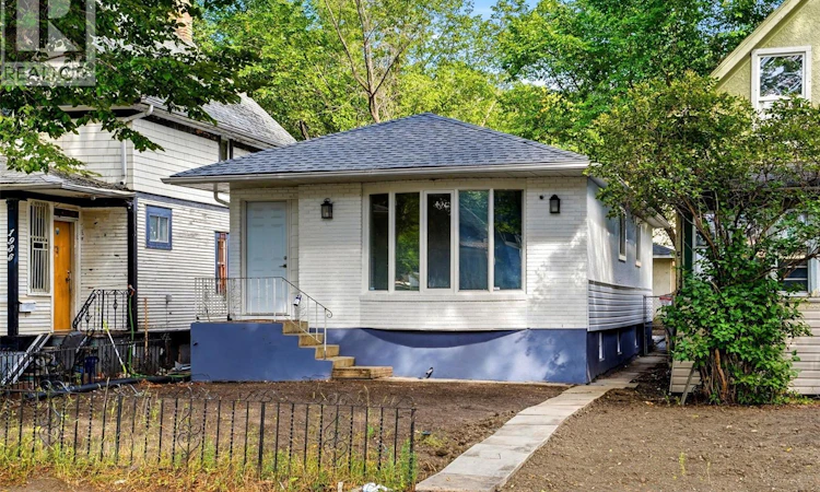 1937 Montreal Street