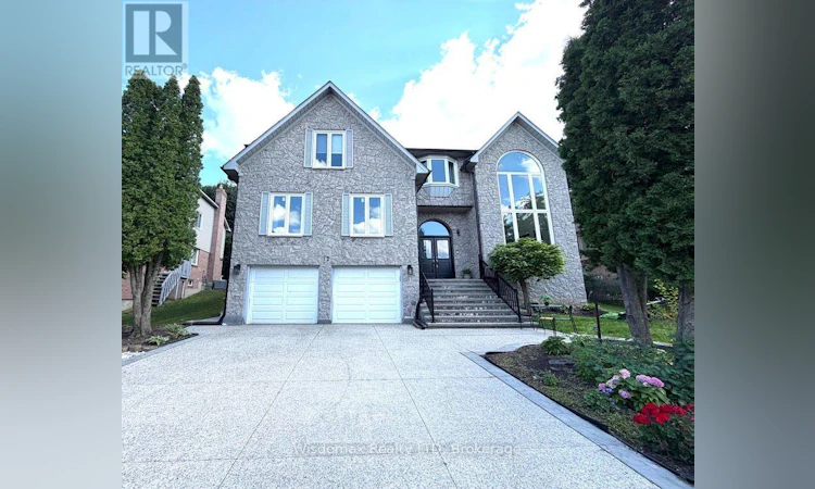 12 Sundrop Court