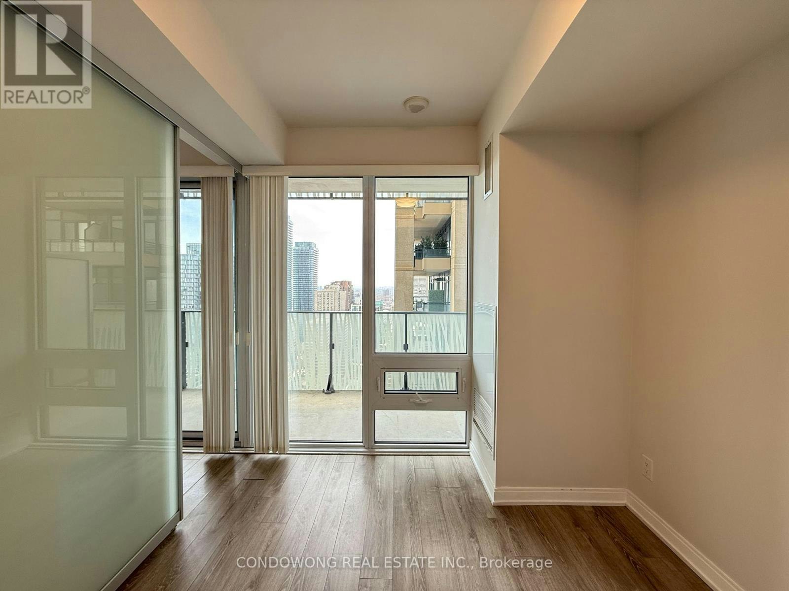 2805-42 Charles Street E, Toronto, ON, M4Y 0B7 - 10