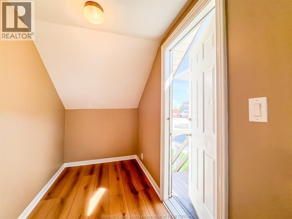 UPPER-1351 Marentette Avenue, Windsor, ON, N8X 4C9 - 5