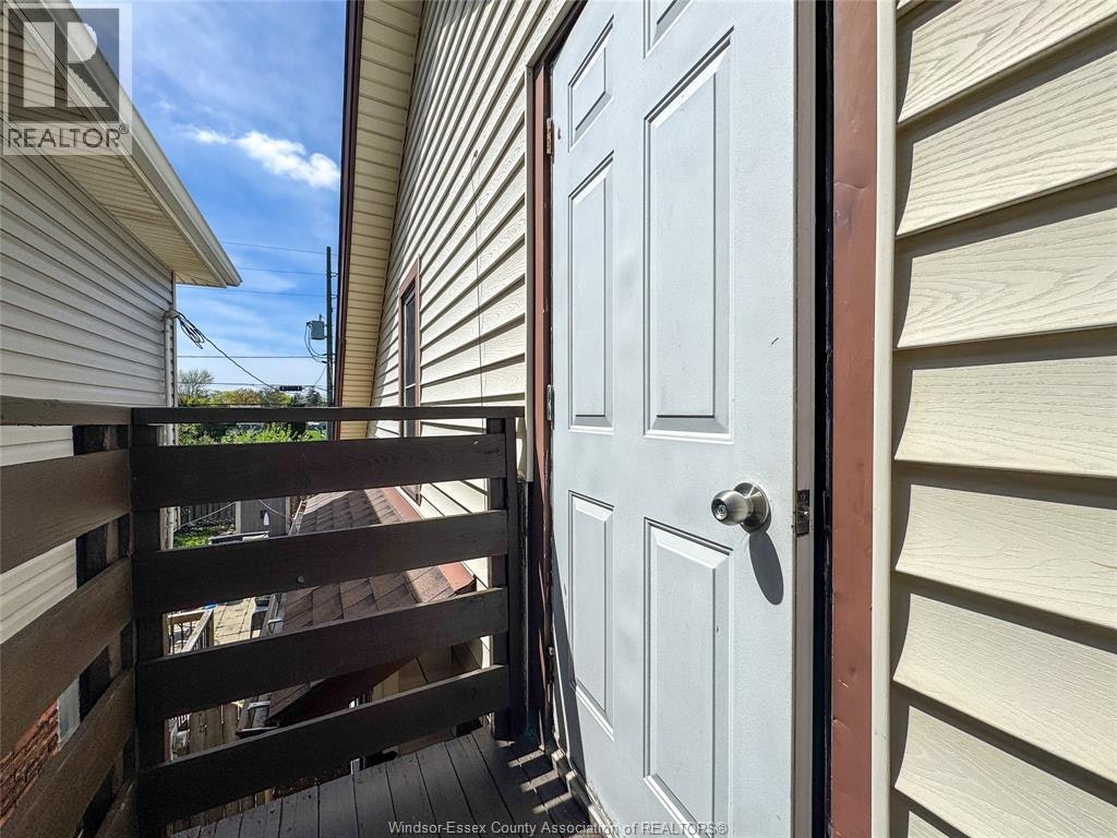 UPPER-1351 Marentette Avenue, Windsor, ON, N8X 4C9 - 2
