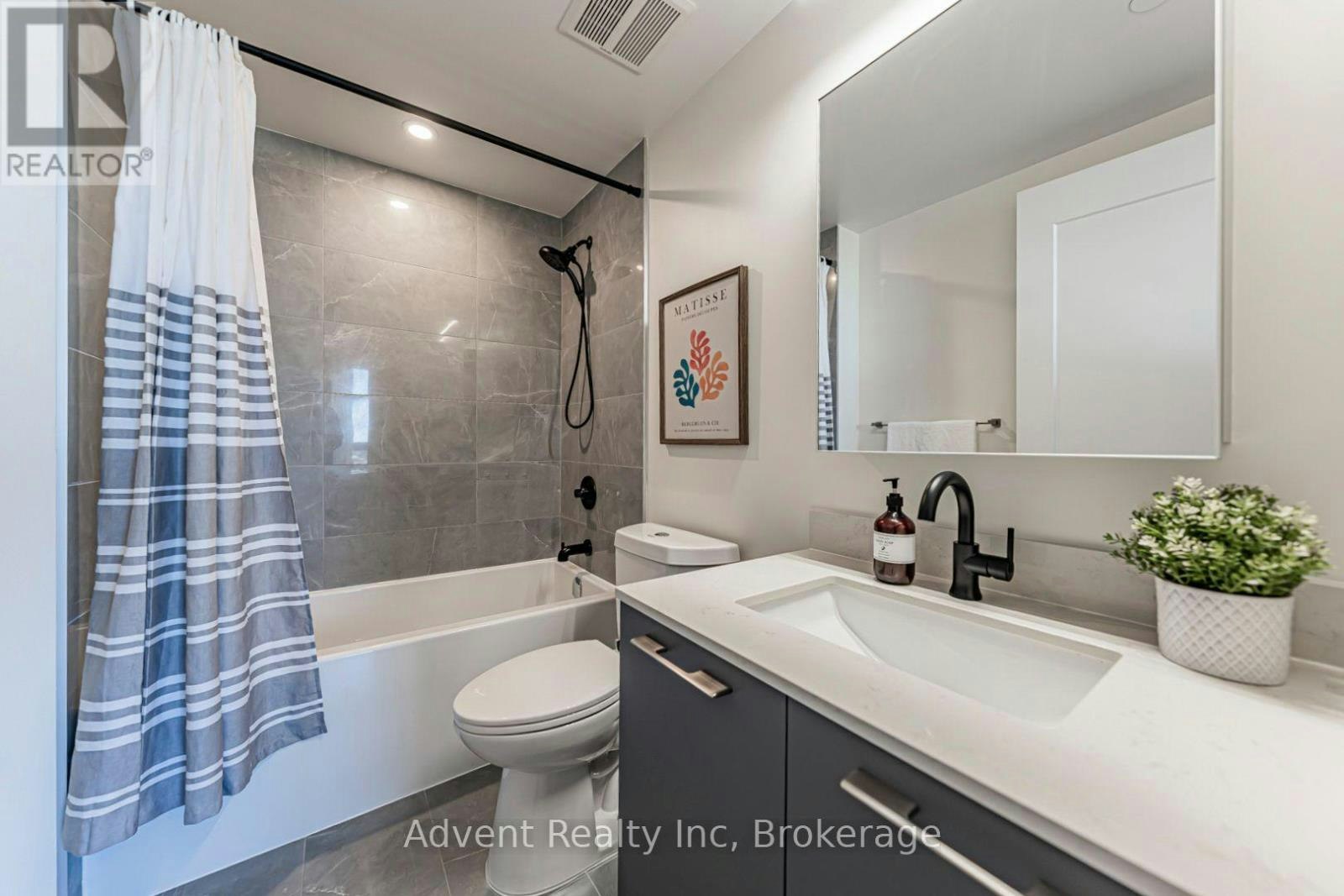 3806-18 Water Walk Drive, Markham, ON, L3R 6L5 - 35