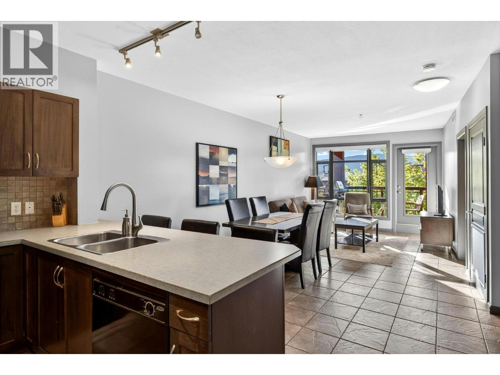 308-654 Cook Road, Kelowna, BC, V1W 3G7