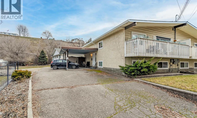 1105 Cactus Road