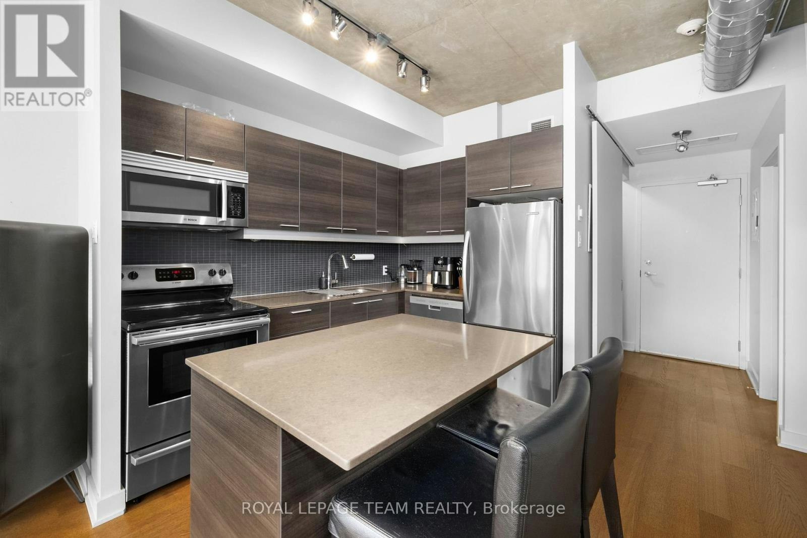 818-349 Mcleod Street, Ottawa, ON, K2P 0S1 - 9