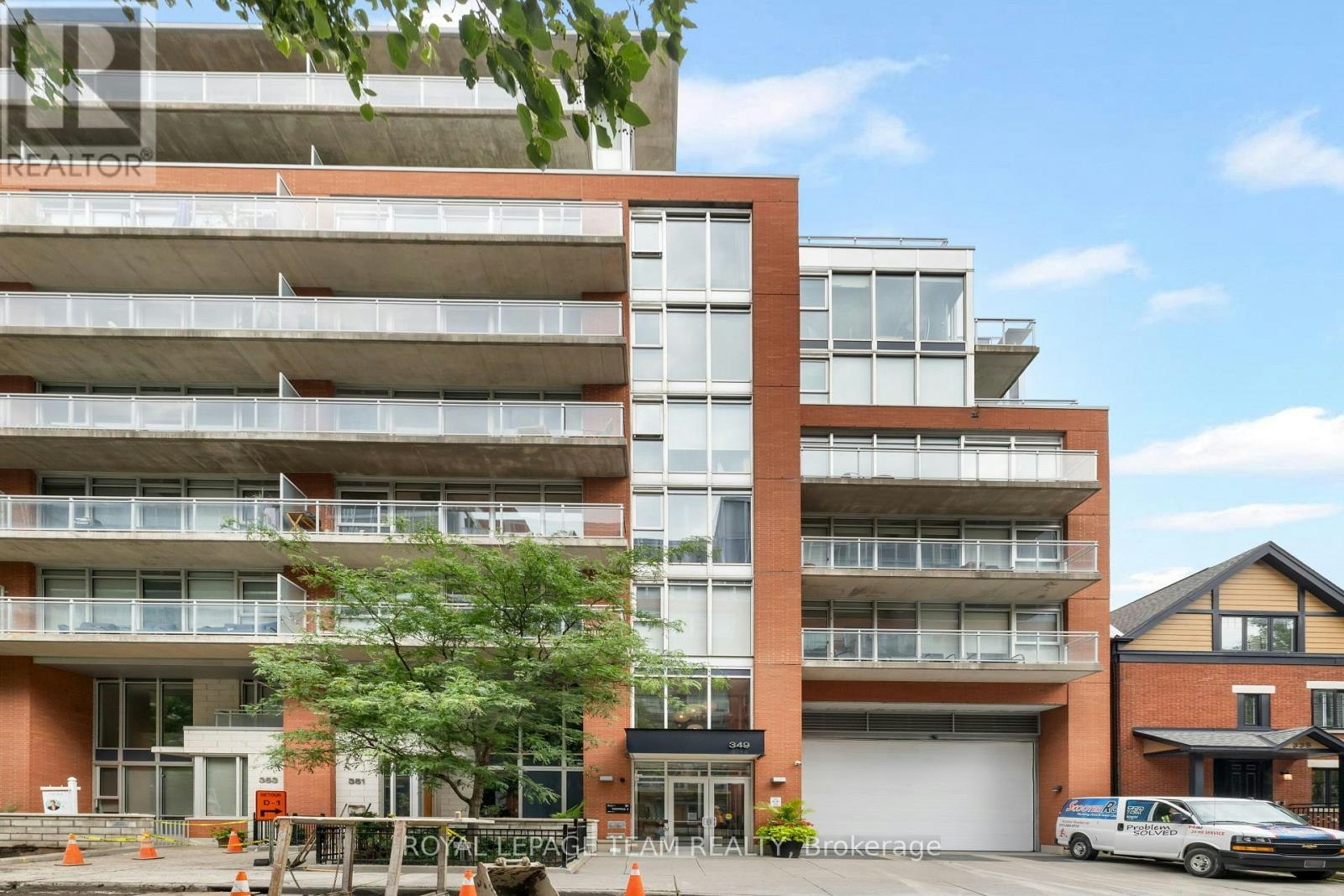 818-349 Mcleod Street, Ottawa, ON, K2P 0S1