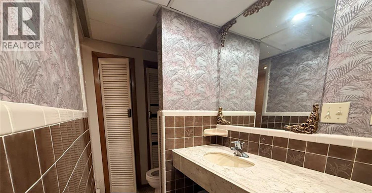 BASEMENT-2450 Academy Drive, Windsor, ON, N9E 2G6 - 4