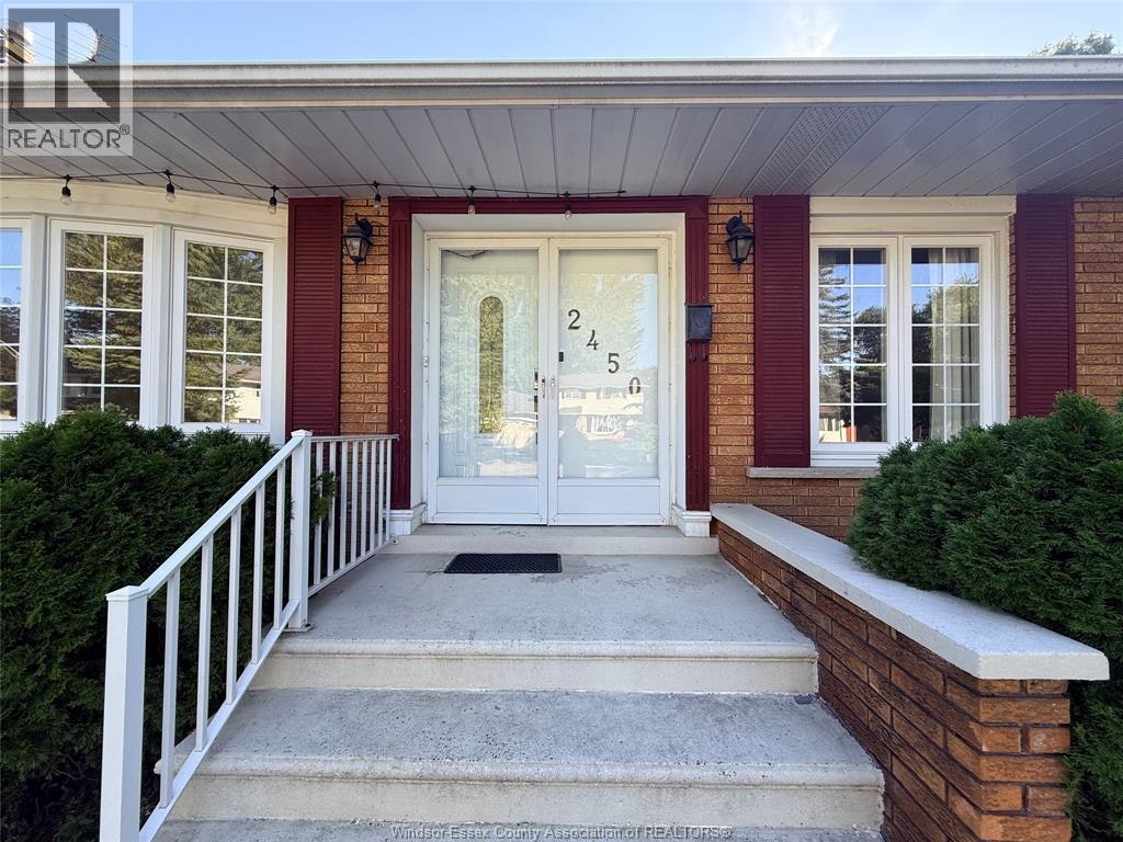 2450 Academy Drive, Windsor, ON, N9E 2G6 - 3