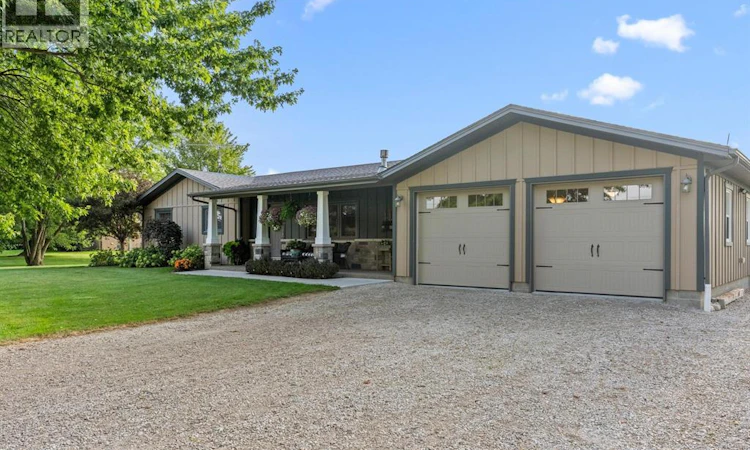 1976 Lakeshore 123 Road