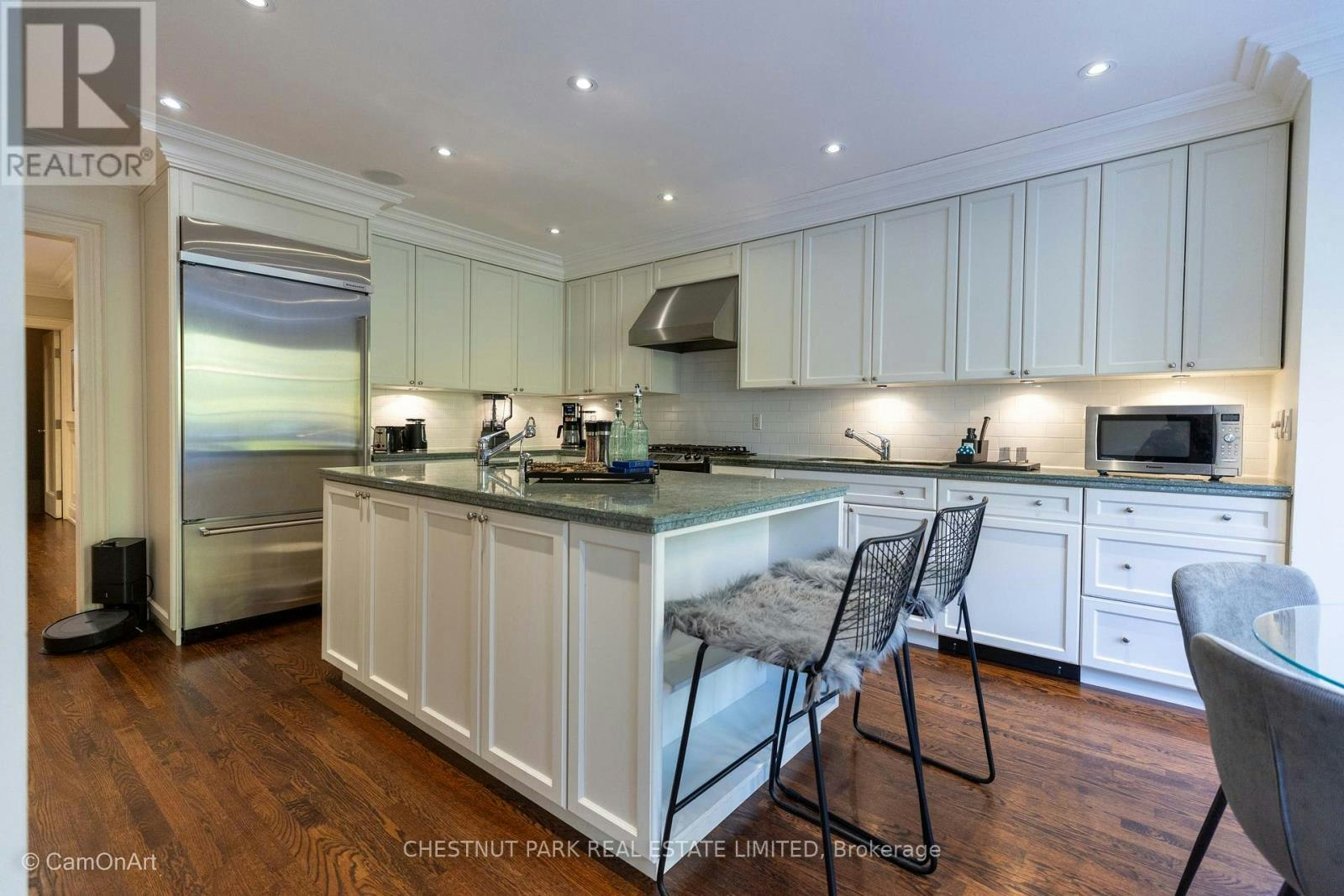 207 Forest Hill Road, Toronto, ON, M5P 2N3 - 10