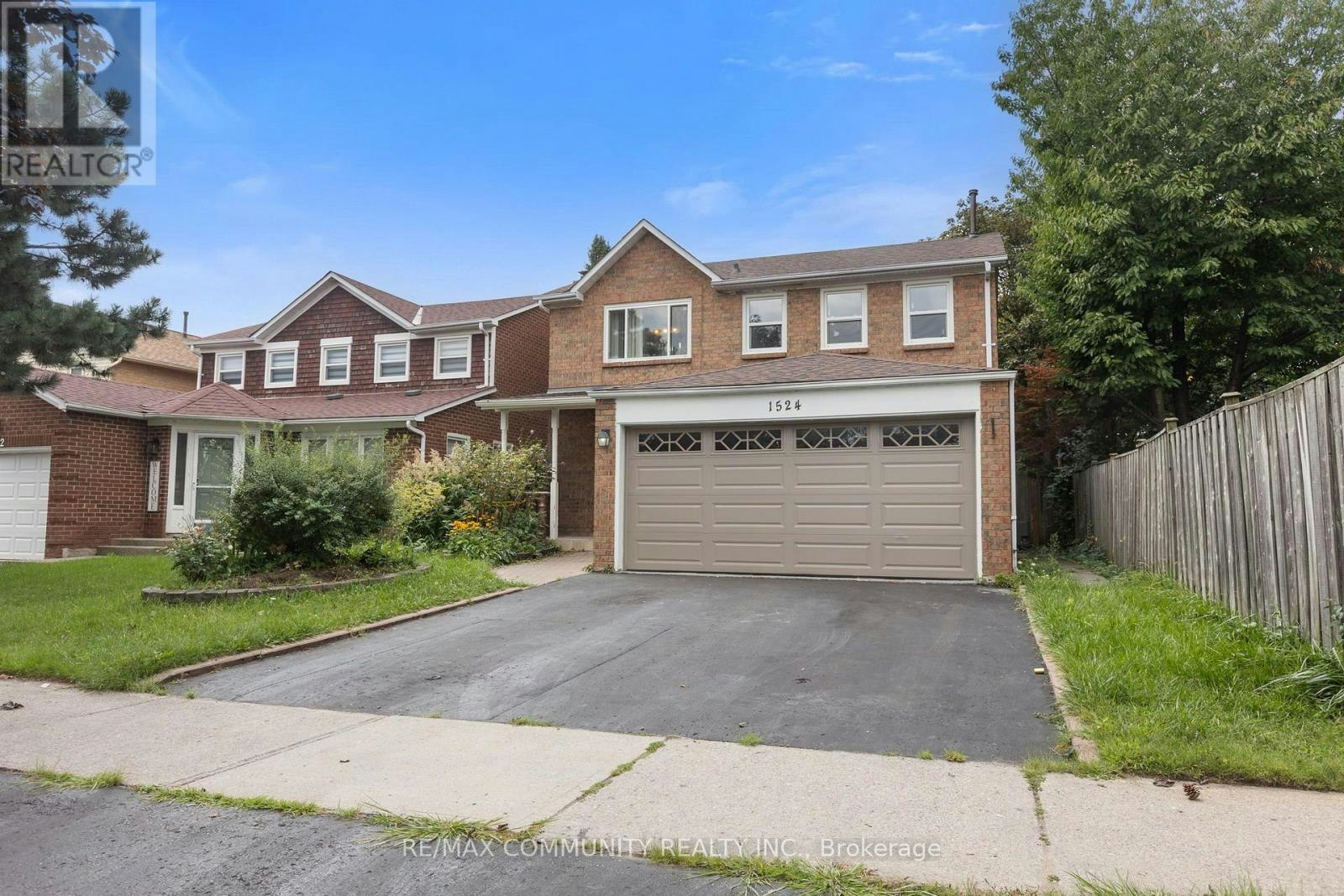1524 Amberlea Road S, Pickering, ON, L1V 4T7