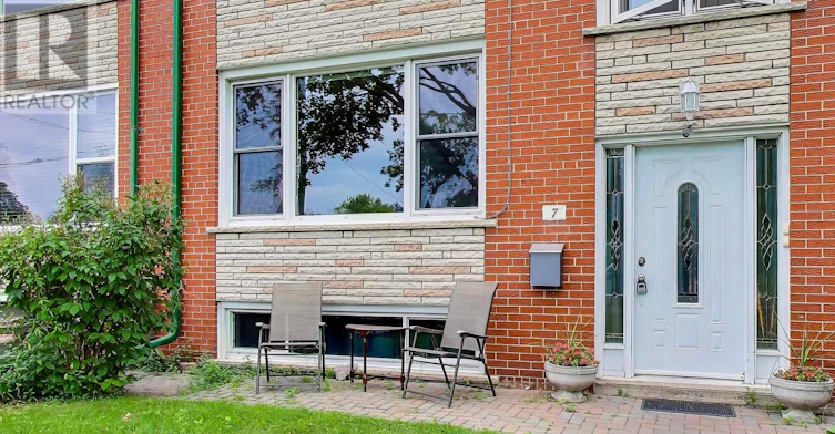 7 Norwood Road, Toronto, ON, M4E 2R9 - 15