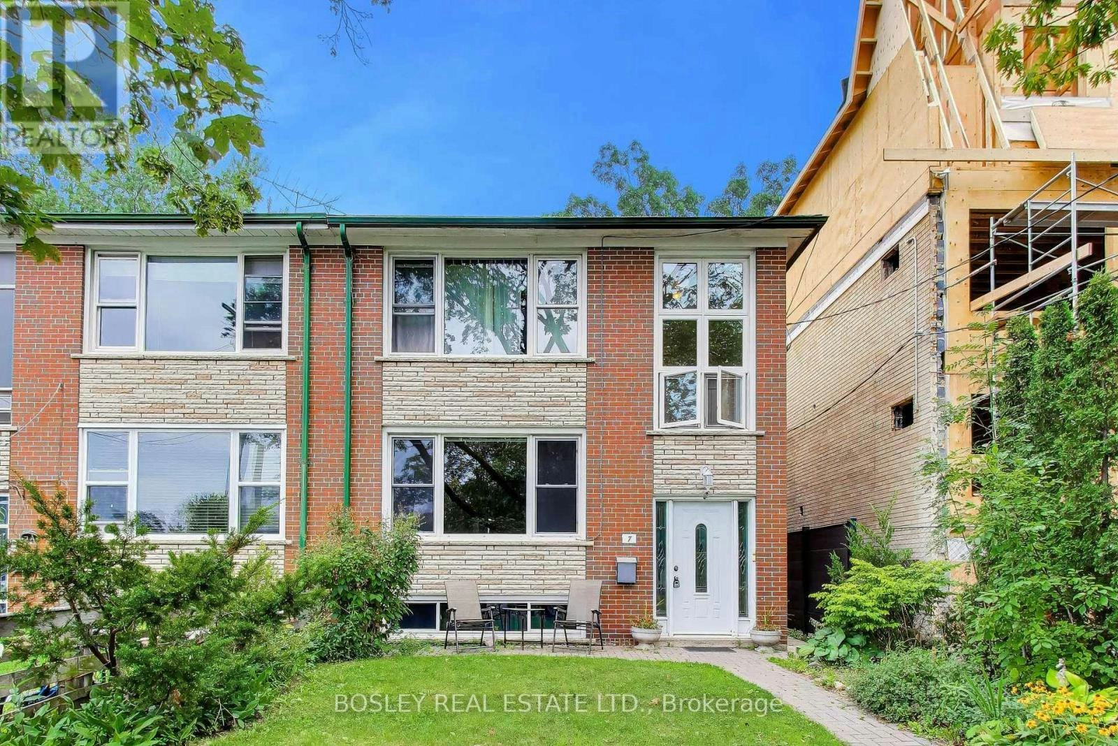 7 Norwood Road, Toronto, ON, M4E 2R9
