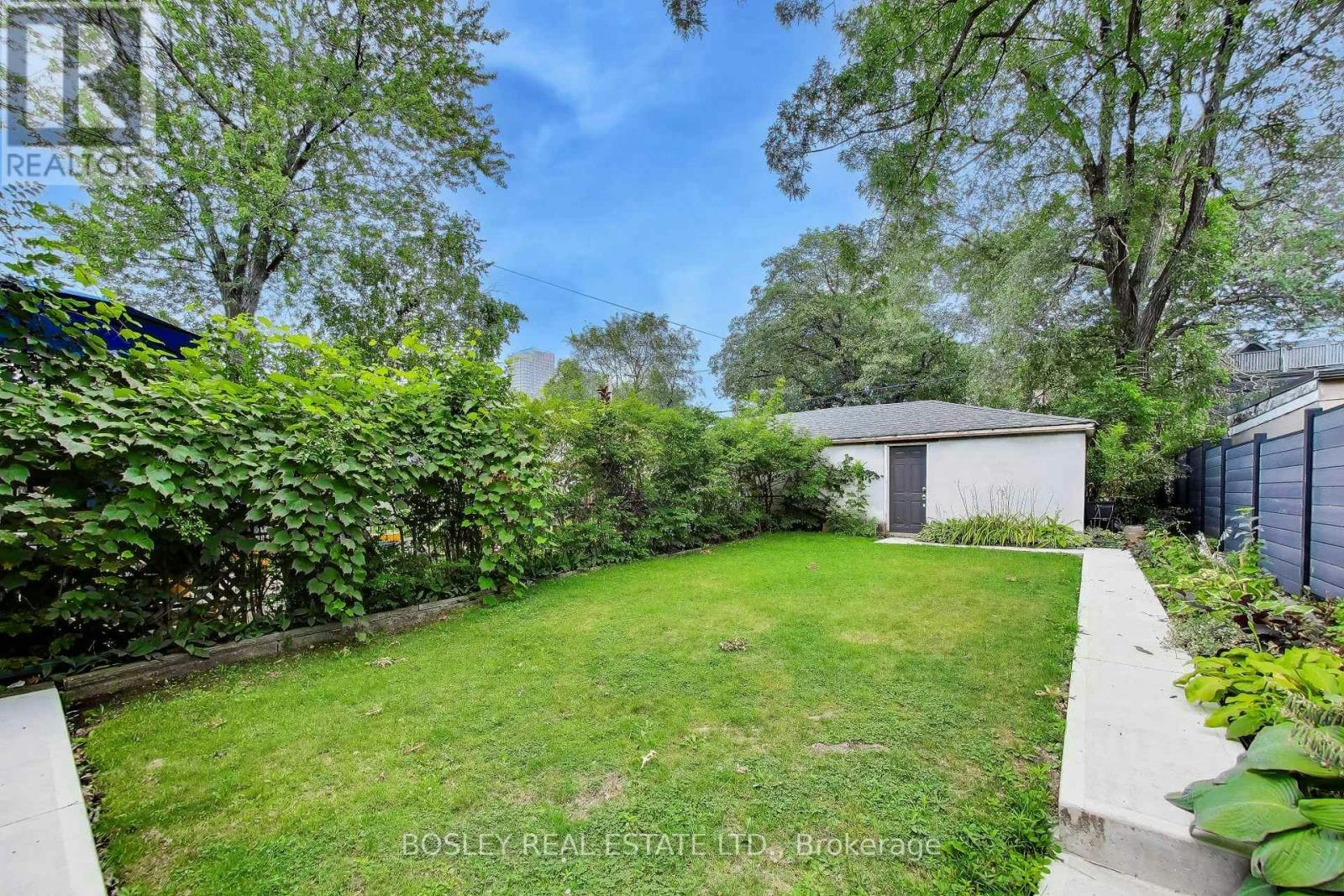 7 Norwood Road, Toronto, ON, M4E 2R9 - 12