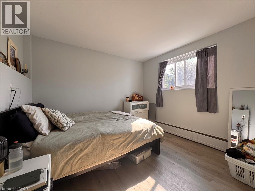 4-521 Park Street, Kitchener, ON, N2G 1N8 - 5
