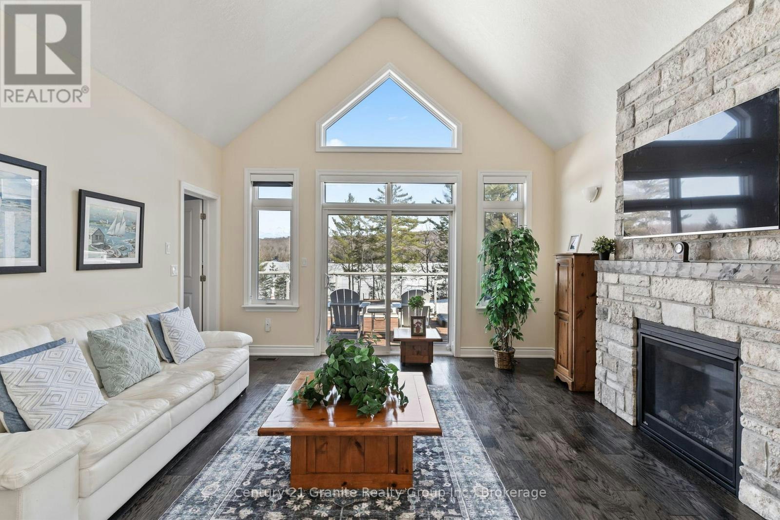 17 Webb Circle, Dysart et al, ON, K0M 1S0 - 15