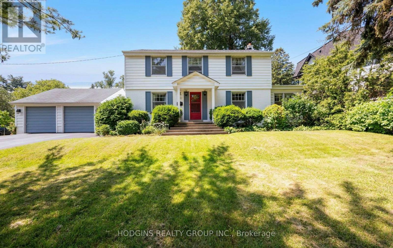 1558 Broadmoor Avenue, Mississauga, ON, L5G 3V1