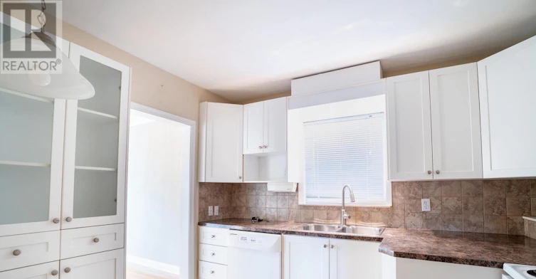 14 Claymore Drive, Toronto, ON, M8Z 2R9 - 4