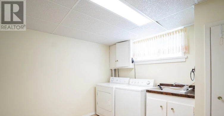 14 Claymore Drive, Toronto, ON, M8Z 2R9 - 15