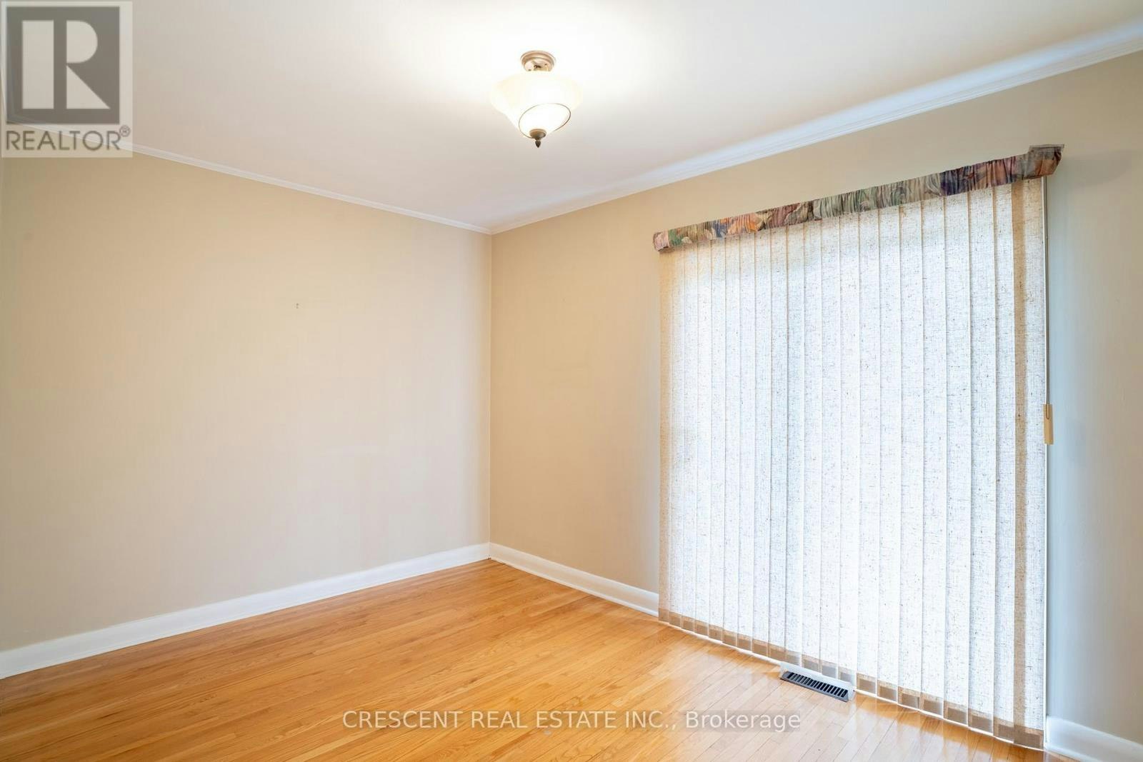 14 Claymore Drive, Toronto, ON, M8Z 2R9 - 12