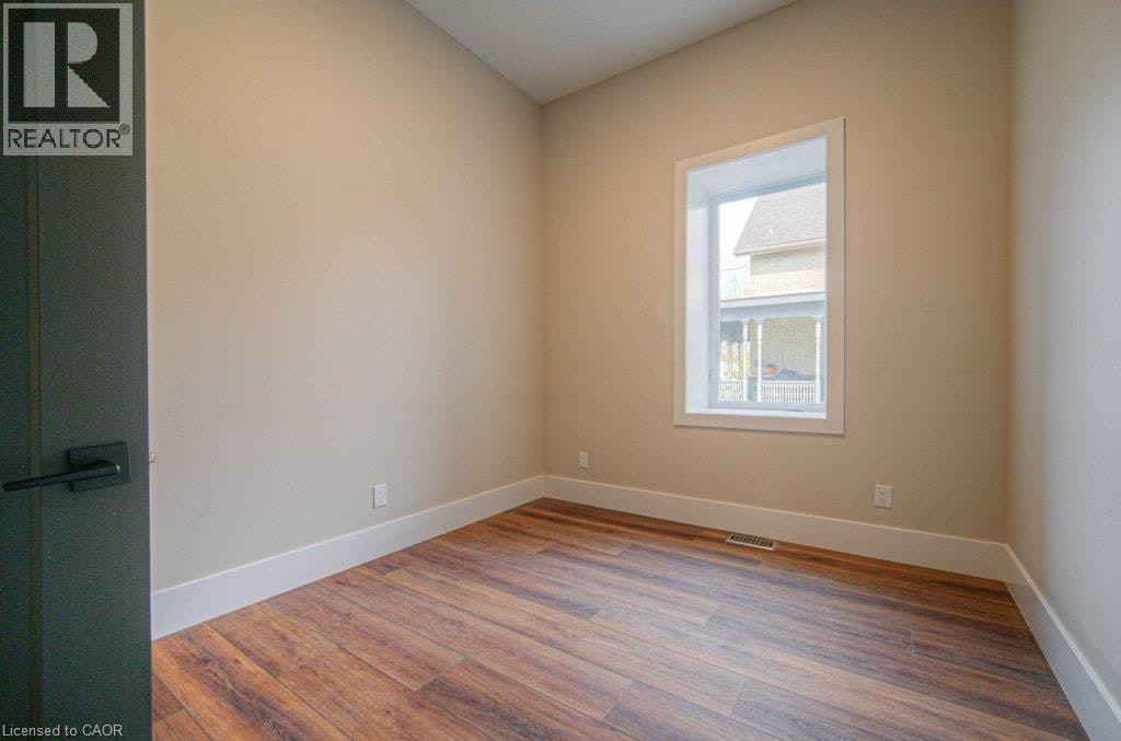 1-1 Bond Street, Cambridge, ON, N1R 4B2 - 10