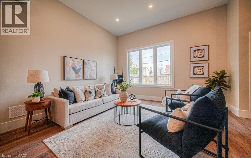 1-1 Bond Street, Cambridge, ON, N1R 4B2 - 18