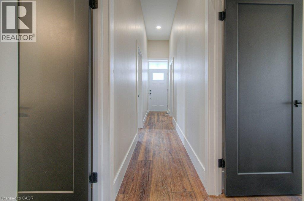 1-1 Bond Street, Cambridge, ON, N1R 4B2 - 5