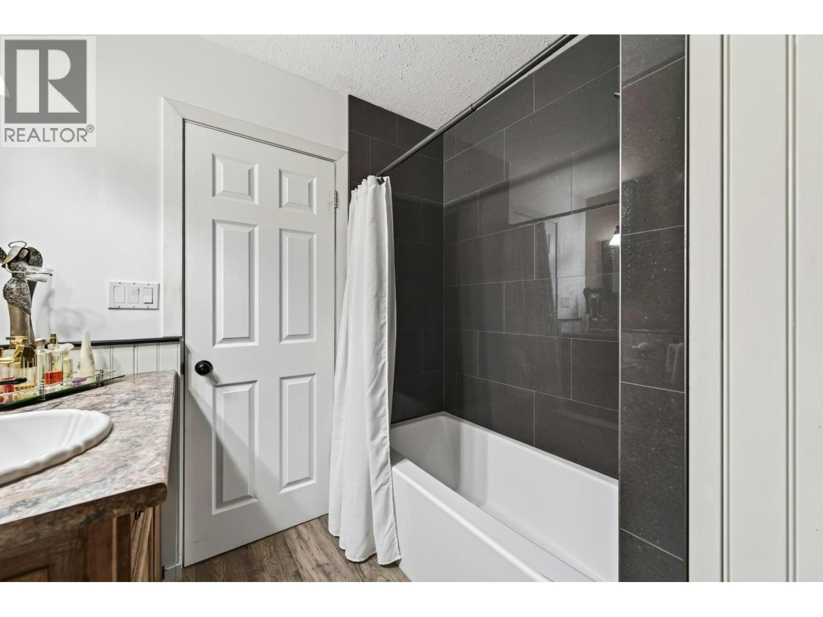 5657 Beaton Road, Kamloops, BC, V1S 2A4 - 14