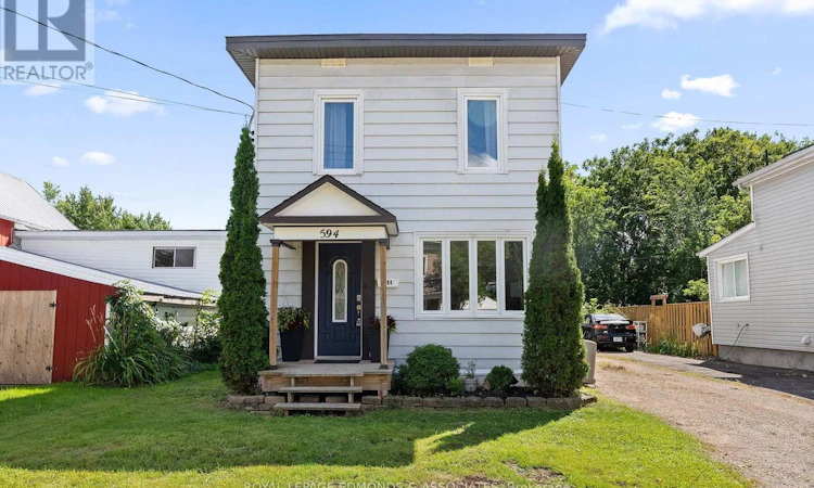 594 Isabella Street