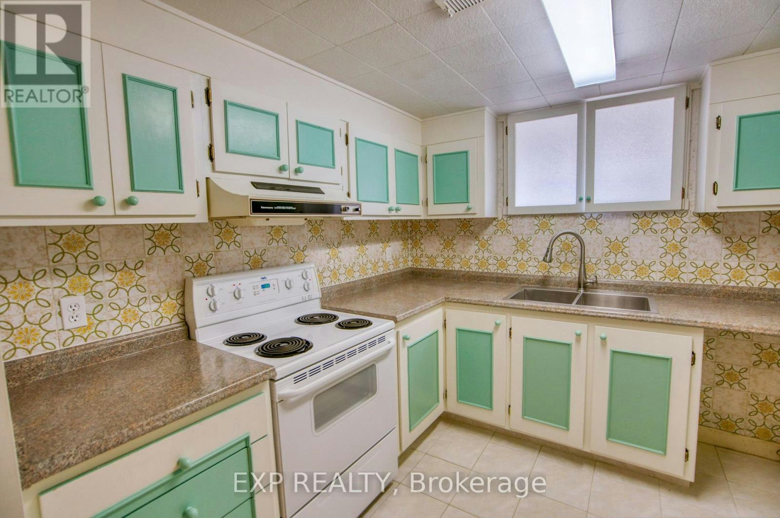 B-304 Stewart Street, Ottawa, ON, K1N 6K6 - 11