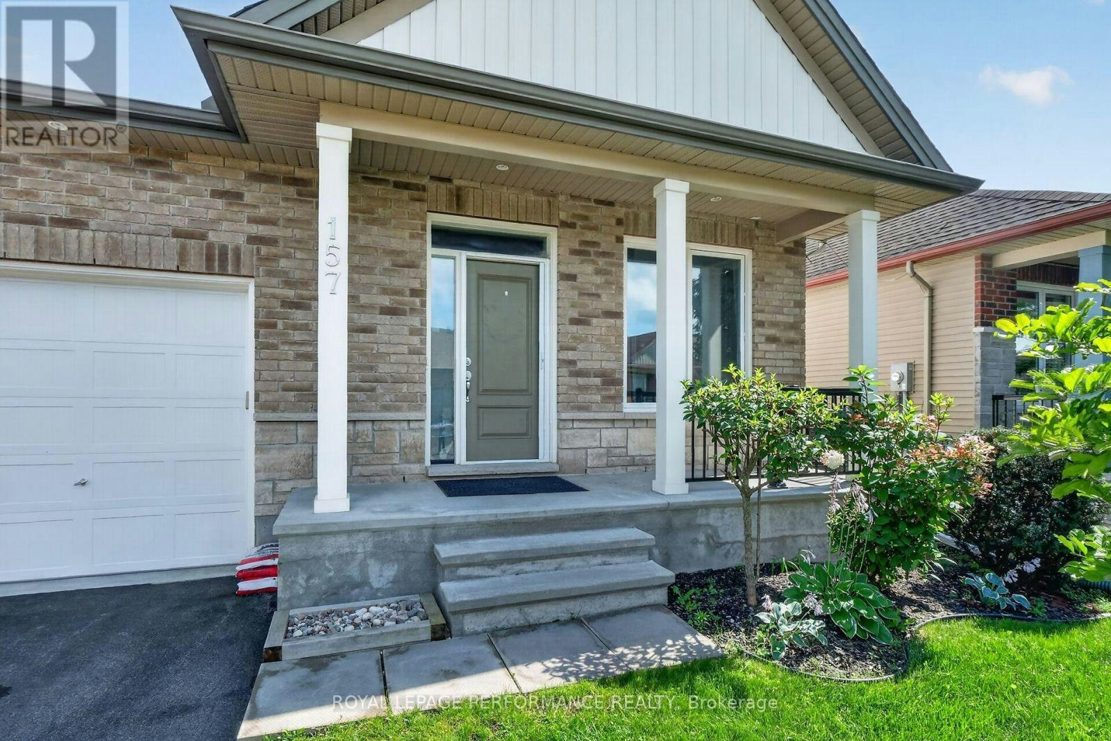 157 Boxcar Crescent, Russell, ON, K4R 0C4 - 2