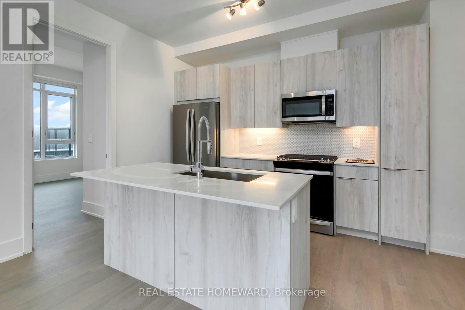601-495 Logan Avenue, Toronto, ON, M4K 0A5 - 4