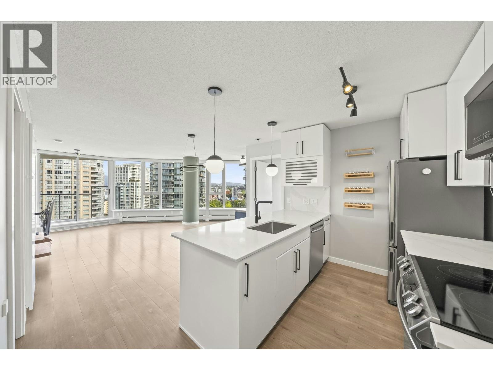 2202-689 Abbott Street, Vancouver, BC, V6B 0J2