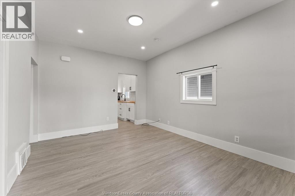 371 Curry, Windsor, ON, N9E 2B6 - 9