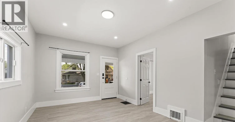 371 Curry, Windsor, ON, N9E 2B6 - 11