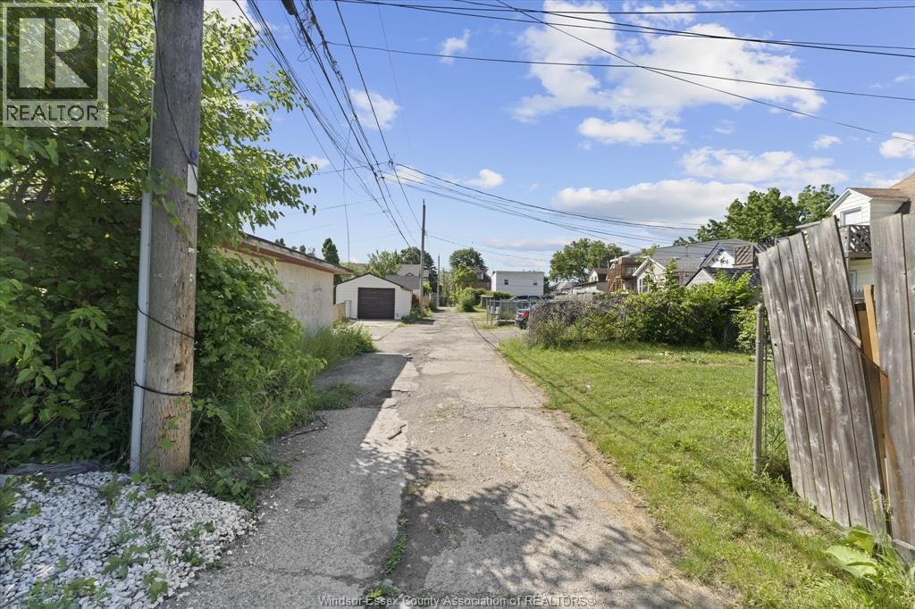 371 Curry, Windsor, ON, N9E 2B6 - 36