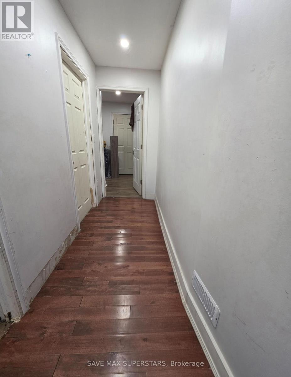 LOWER-133 The Queensway Way, Barrie, ON, L4M 0B4 - 3