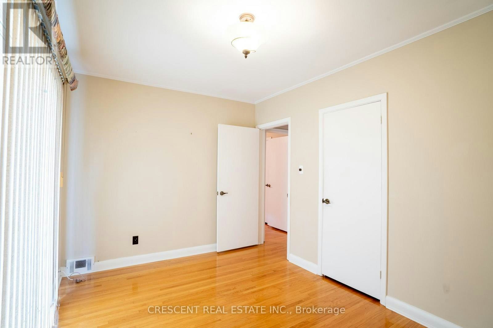MAIN-14 Claymore Drive, Toronto, ON, M8Z 2R9 - 9