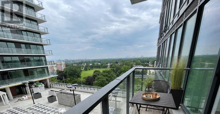 907-4010 Eglinton Avenue W, Toronto, ON, M9A 0G5